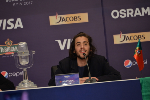 Победитель Евровидения 2017: На сцене мне нравилось выглядеть сумасшедшим