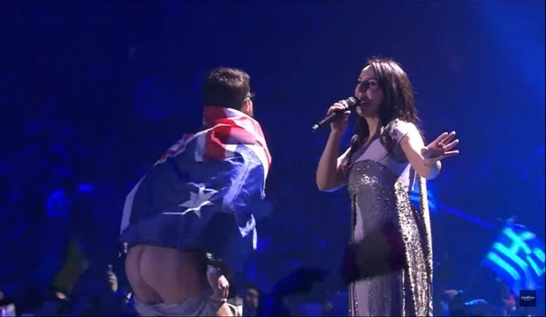 Финал Евровидения 2017: обнажившего ягодицы фаната могут посадить на 5 лет