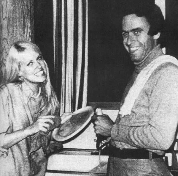 Зак Эфрон сыграет самого жестокого маньяка в истории США