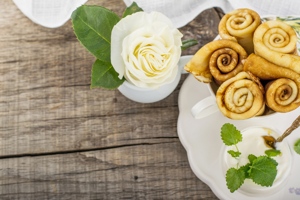 Блины на кефире: три вкусные идеи