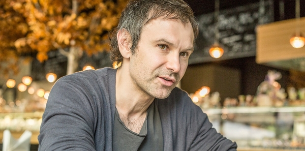 Святослав Вакарчук представил романтичный клип на песню Сонце