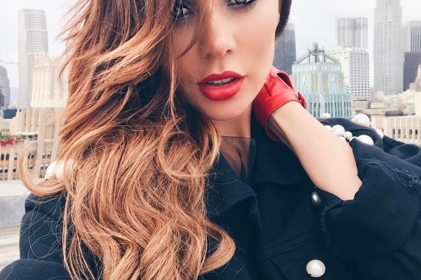 instagram.com/annasedokova