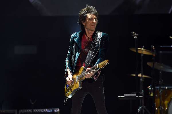 Гитарист The Rolling Stones перенес сложную операцию