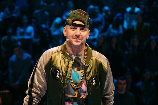 Потап рассказал, как флиртовал с девочками голышом