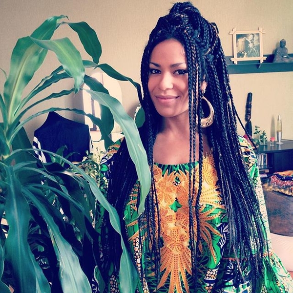 Беременная Гайтана представила новое видео на авторскую песню