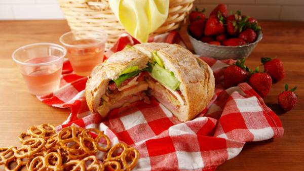 Как приготовить фаршированный хлеб для пикника