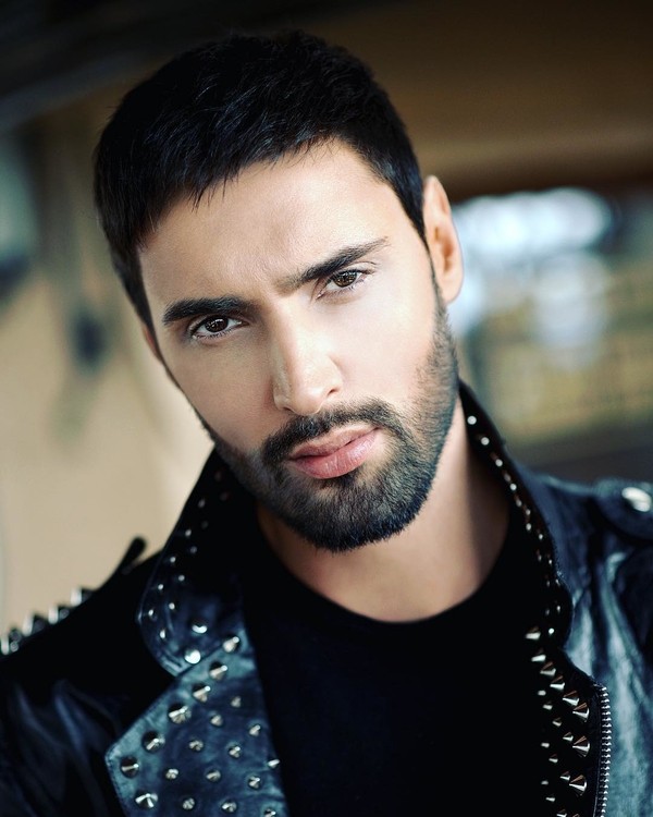 Виталий Козловский презентовал романтическую песню