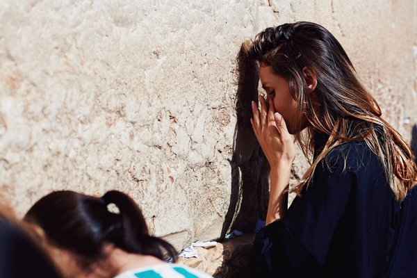 LOBODA совершила паломничество на Святую землю