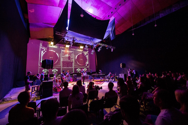 Голий Король: Бумбокс отправляются в концертный тур