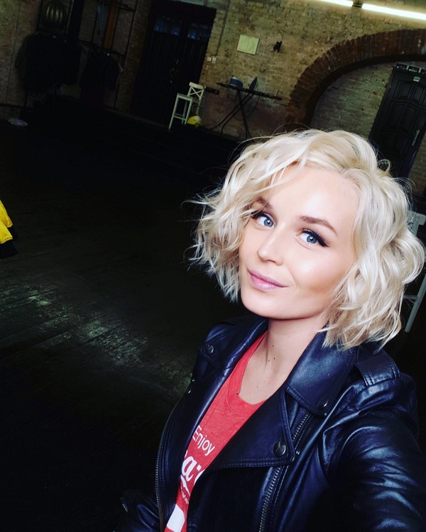 Полина Гагарина показала подтянутую фигуру после родов