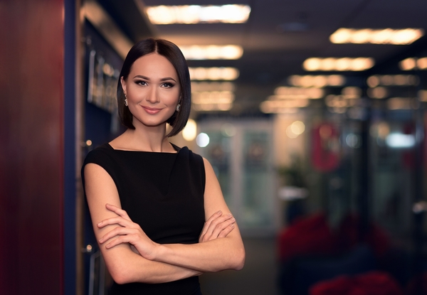 ТОП-5 книг для летнего чтения: советы от ведущей канала 112 Украина Элины Бекетовой