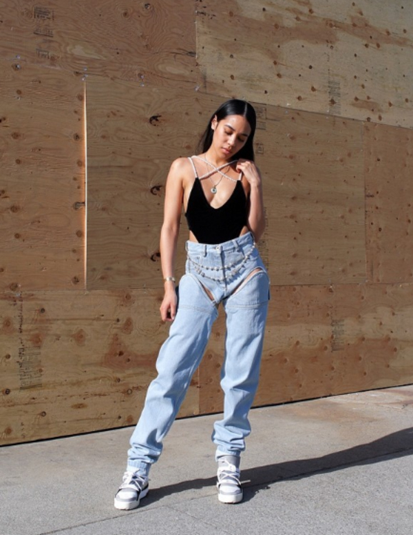 Новый бум в мировой моде — джинсы-трансформеры