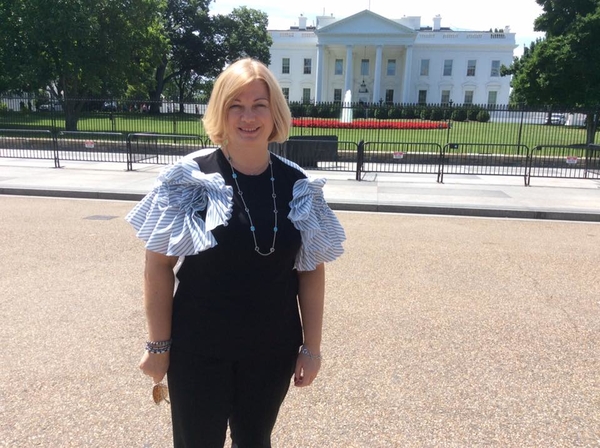 Ирина Геращенко щеголяла в Вашингтоне в блузке от украинского дизайнера