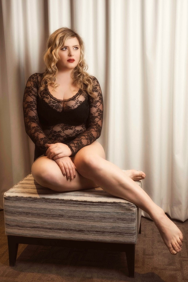 Всемирно известная украинская модель plus-size поделилась милым детским фото