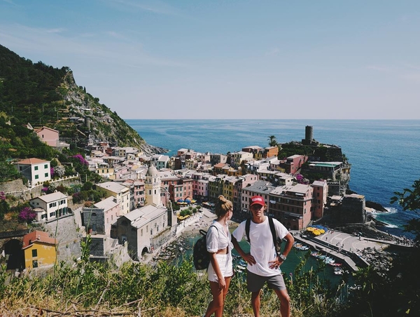 Дочь Веры Брежневой устроила "итальянские каникулы" с бойфрендом