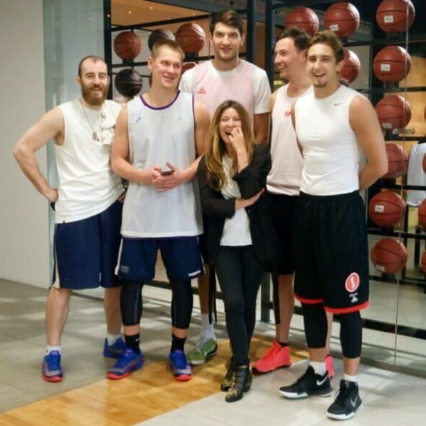 Чем живут украинские звезды в Instagram: Жанна Бадоева