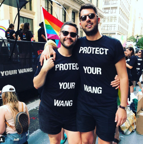 Alexander Wang выпустил брендовые презервативы