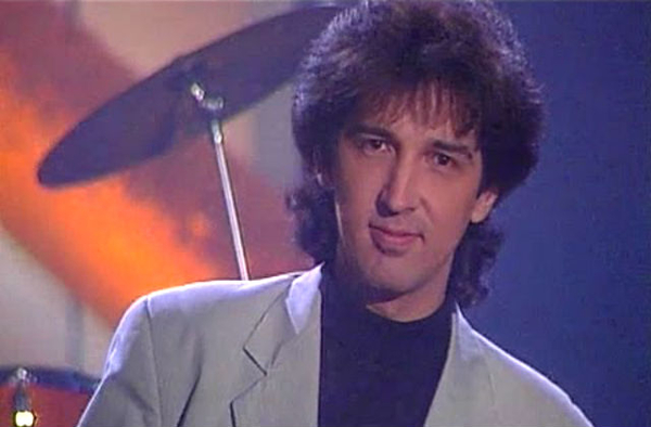 Как сейчас выглядят звезды 90-х: Кай Метов