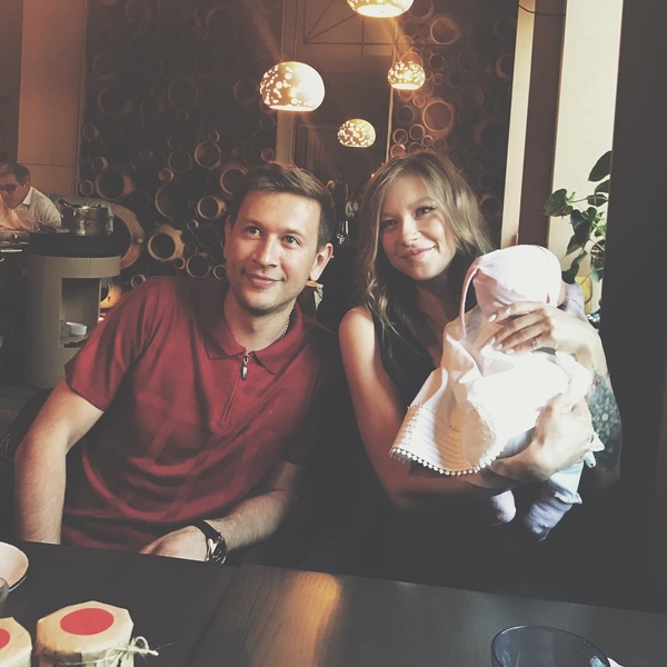 Дмитрий Ступка и Полина Логунова крестили дочь