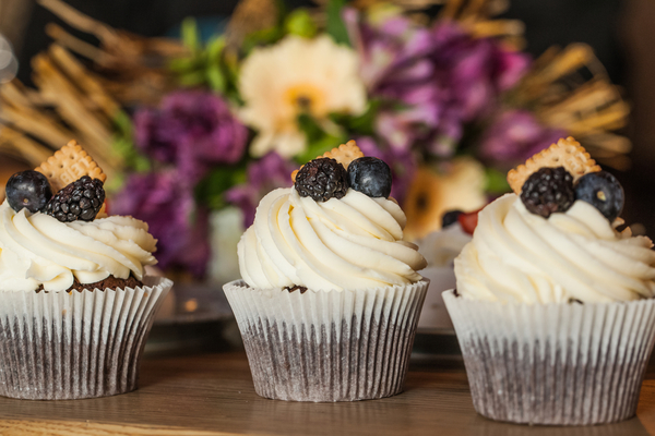 Как приготовить капкейки с черникой по рецепту Марты Стюарт