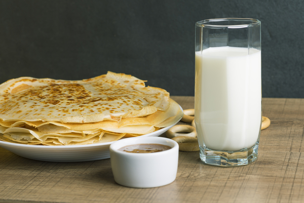 Блины с медом: три вкусные идеи