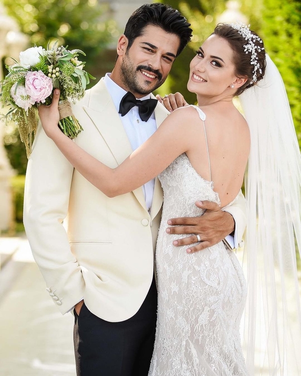 Звезда сериала Великолепный век женился на коллеге