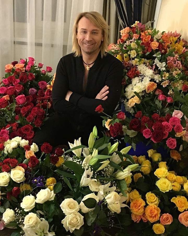 Поклонница Олега Винника бегала с ним по парку, чтобы сделать фото