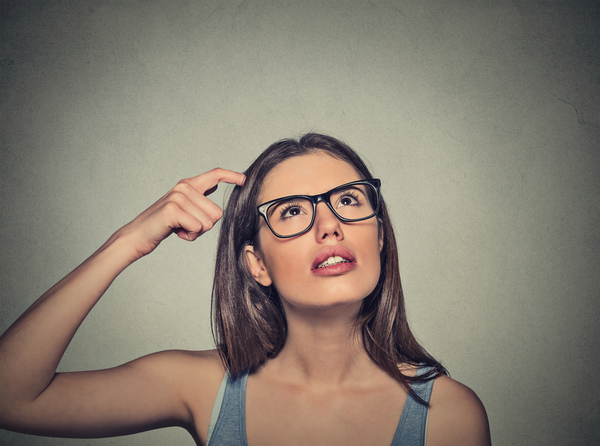 Почему чешется голова: 5 самых распространенных причин