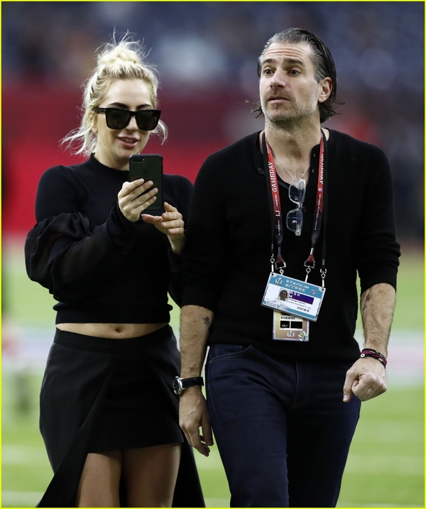 Lady Gaga собралась замуж за своего агента – СМИ