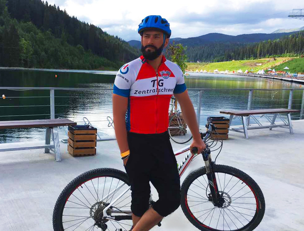 Kishe показал свой отдых на "Карпатском море"