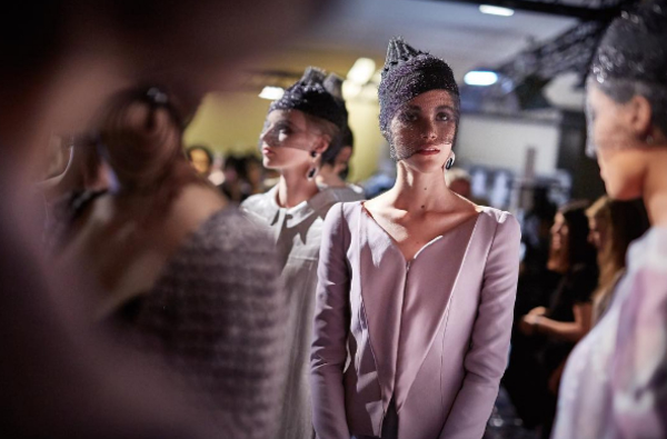 Mystery от Armani: новая коллекция бренда впечатлила гостей показа