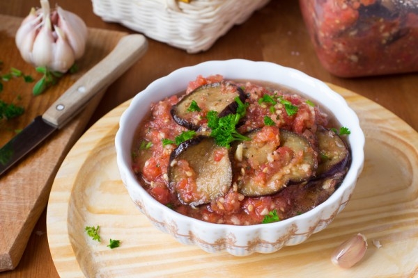 Заготовки из баклажанов: три вкусные идеи