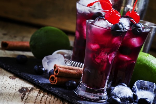 Наливки из летних ягод: ТОП-5 рецептов