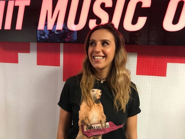 Уже не брюнетка: Джамала поразила новым образом