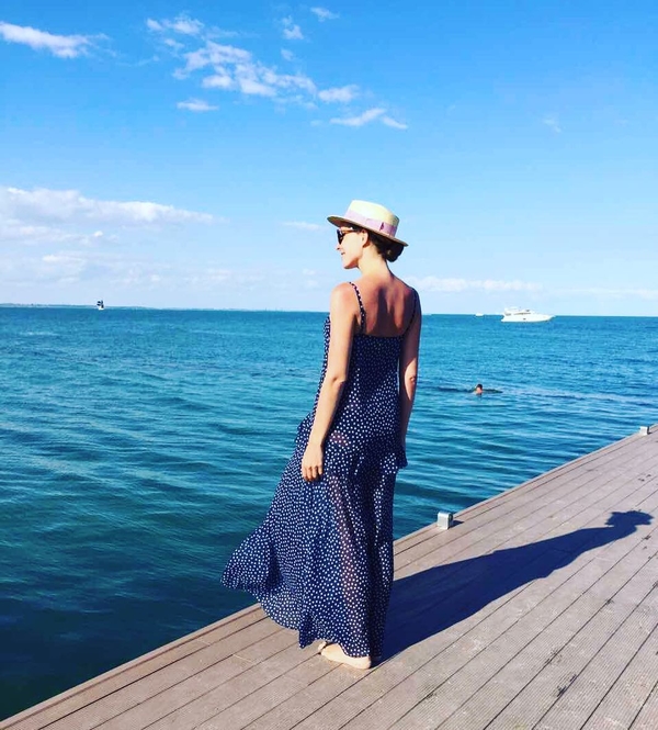 Катя Осадчая увезла маленького сына к морю