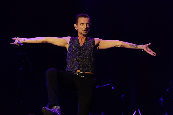 Огромные очереди и недовольные фаны: в Киеве выступила группа Depeche Mode