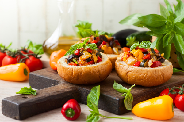 Капоната из баклажанов: три рецепта итальянской закуски