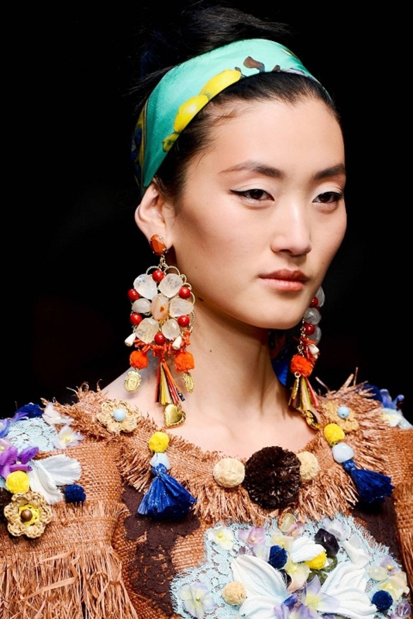 Массивные серьги: ТОП-3 идеи, как дополнить свой образ