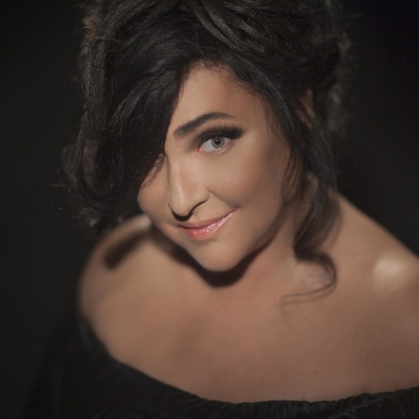 Лолита призналась в любви к Украине на фестивале в Юрмале