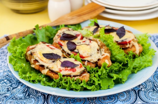 Баклажаны с помидорами и сыром: ТОП-5 рецептов