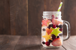 Как приготовить лимонад с летними ягодами