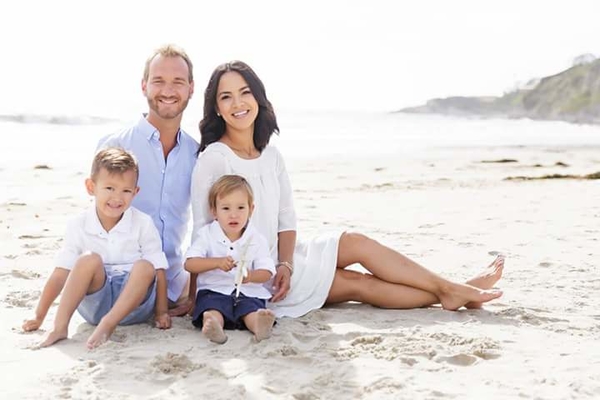 Семья Ника Вуйчича ждет двойню: 19 августа мир узнает пол близнецов