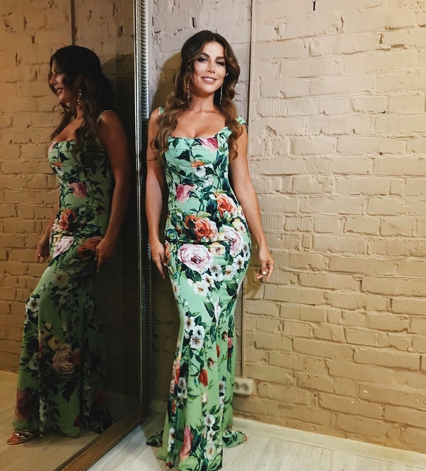 Дочь Анны Седоковой завела свой видеоблог