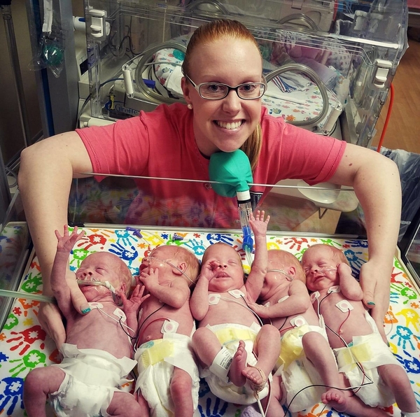 Американка об уходе за пятерней: Я никогда не бываю свободна