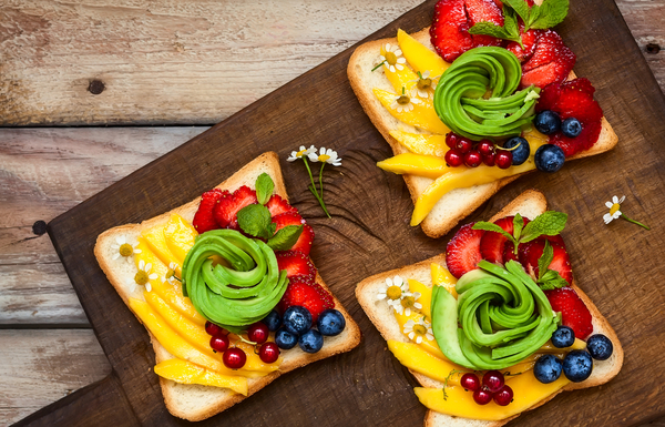 Полезные завтраки из авокадо: три вкусные идеи