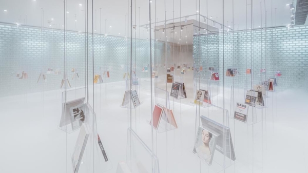 В Китае открылся книжный магазин будущего