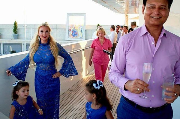 facebook.com/kamaliya.zahoor