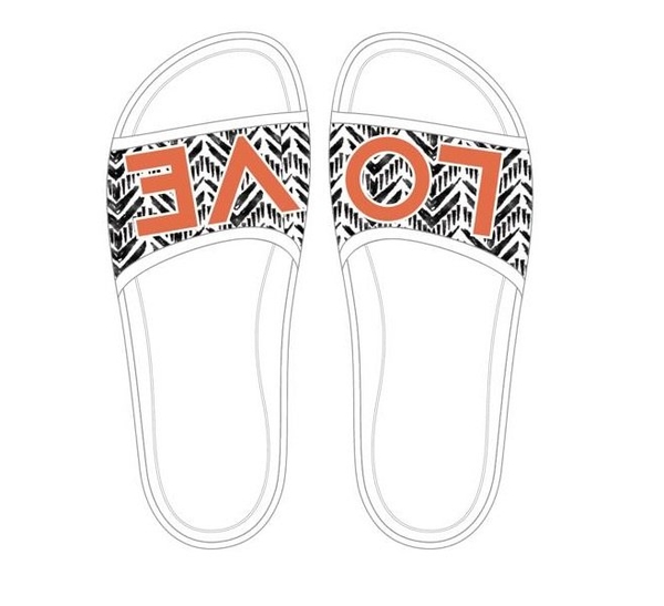 Дрю Бэрримор начнет сотрудничество с Crocs