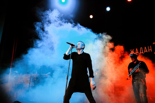 Сергей Жадан поделился фото с отдыха со Святославом Вакарчуком