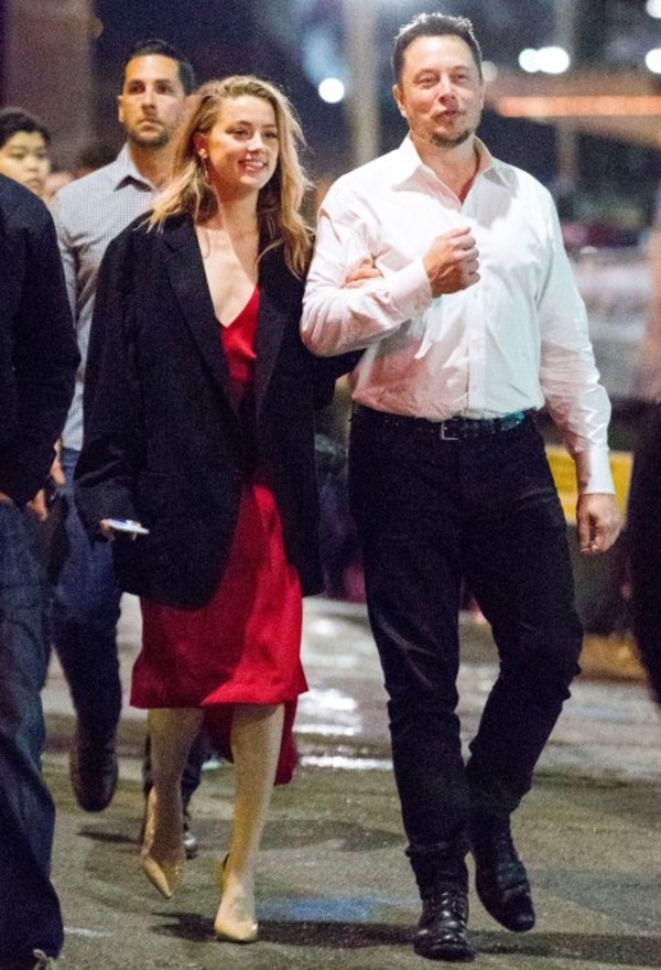 Эмбер Херд и миллиардер Илон Маск расстались – СМИ